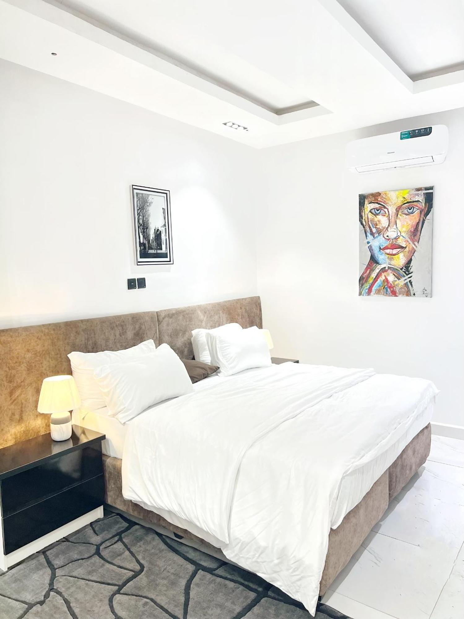 Austra Hotels And Apartments Maitama Abuja Exterior photo