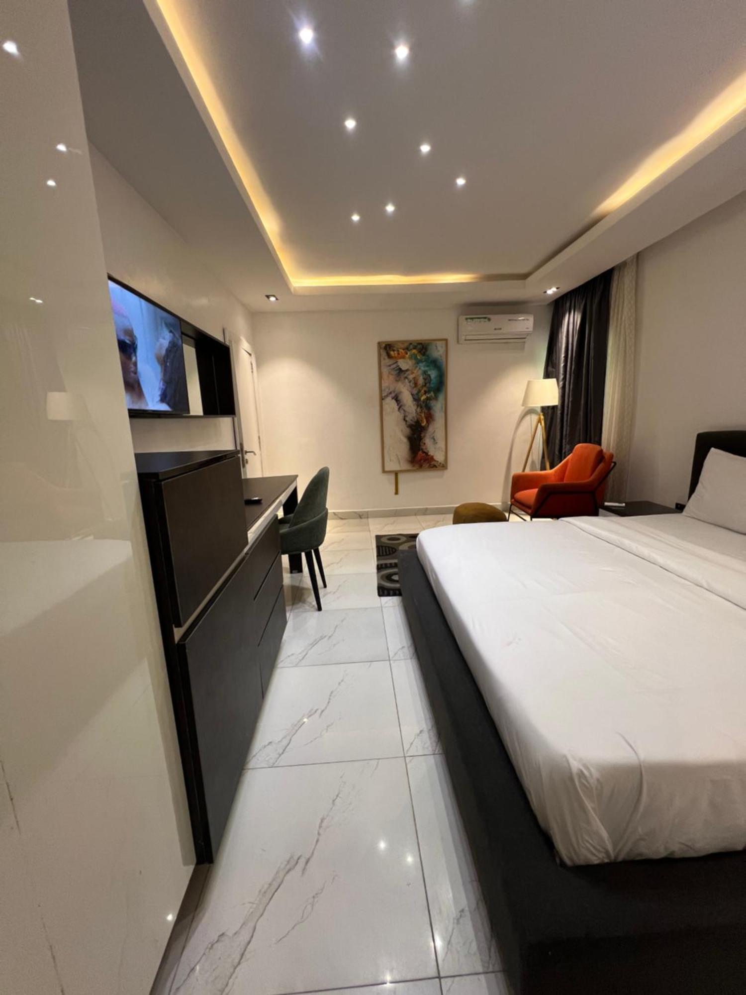 Austra Hotels And Apartments Maitama Abuja Exterior photo