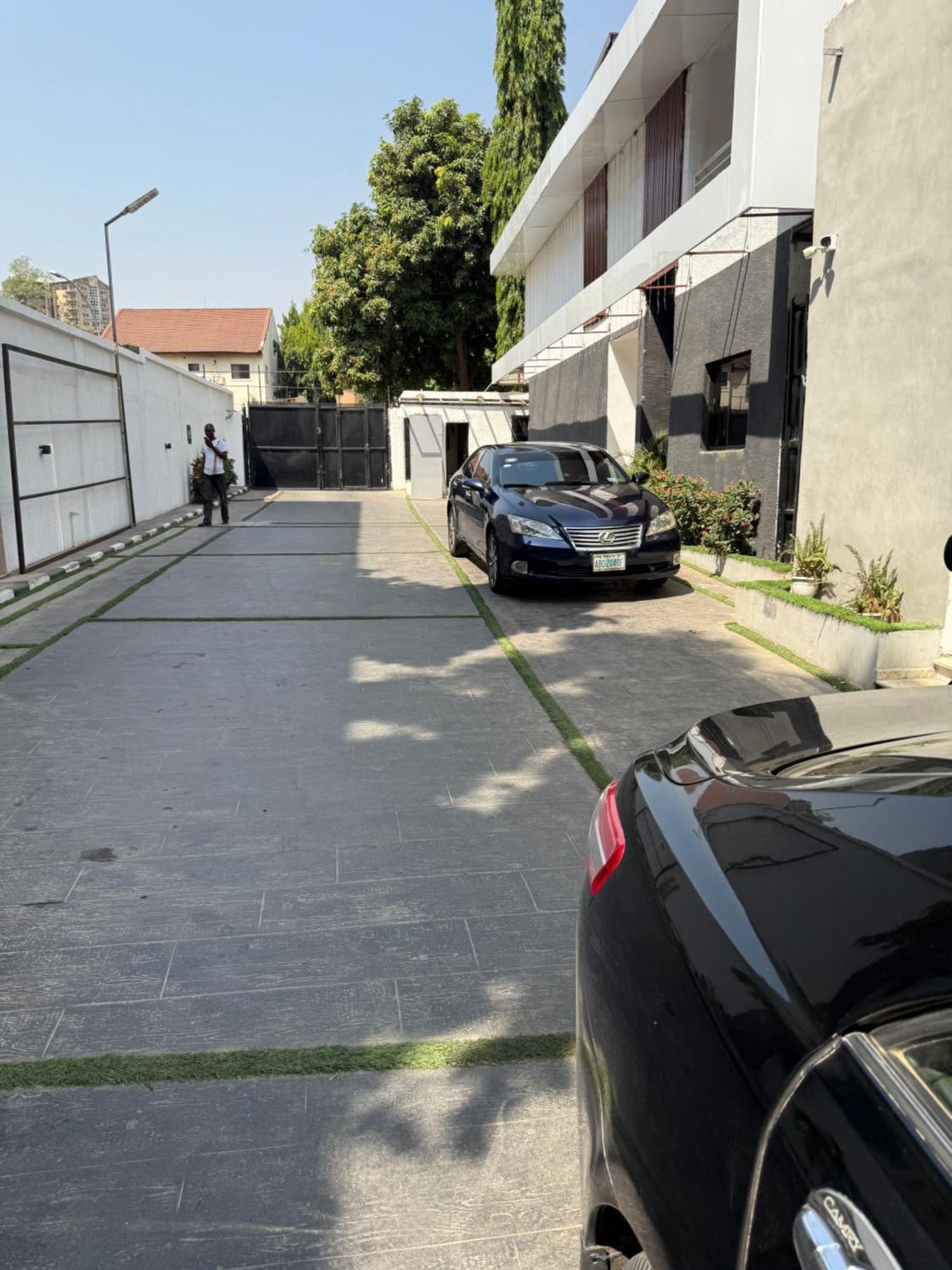 Austra Hotels And Apartments Maitama Abuja Exterior photo